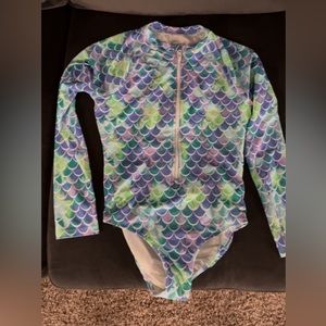 Long sleeve swim suit